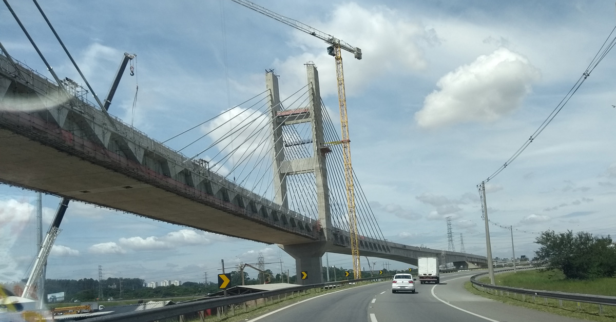 PONTES DE CONCRETO ARMADO E DE ESTRUTURAS MISTAS DE AÇO