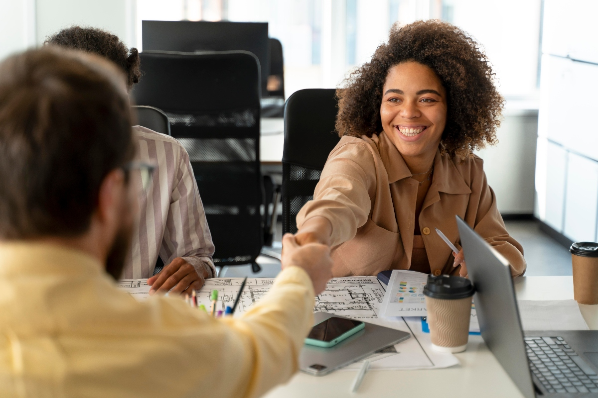 Oportunidade: Vagas de Trabalho e Estágio em Arquitetura e Engenharia