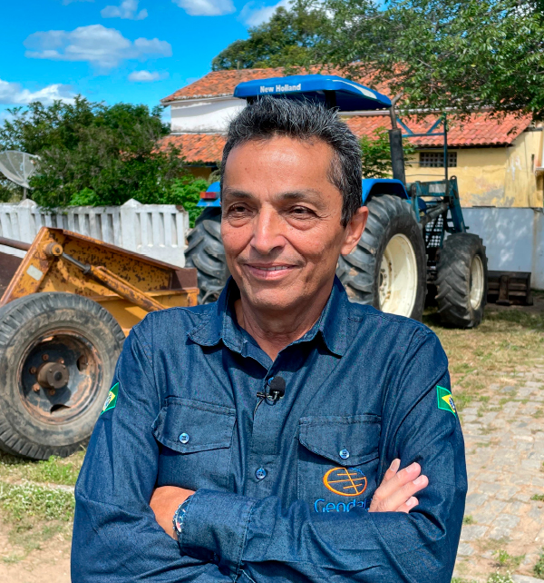 UBIRATAN SALES VIEIRA